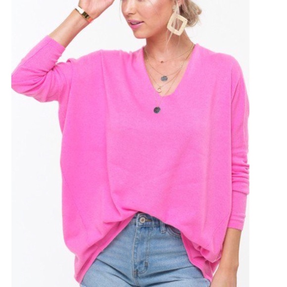 Sweaters - Last 1️⃣ Pink V-Neck Slouchy Sweater